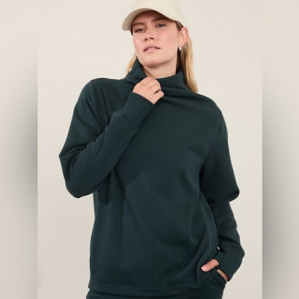 Athleta Cozy Karm Side zip pullover Green